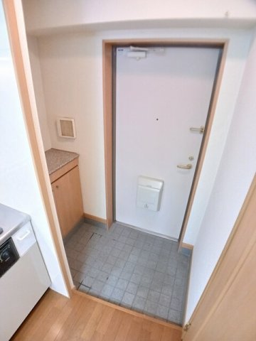 玄関　収納もある玄関です