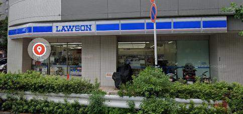 コンビニ　ローソン横浜長者町二丁目店（コンビニ）まで81m