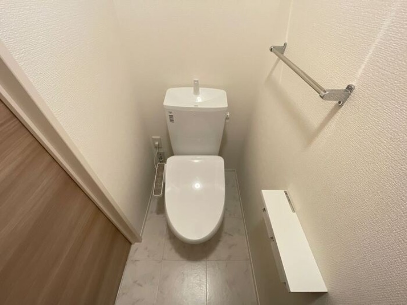 トイレ　図面と現状に相違がある場合には現状を優先