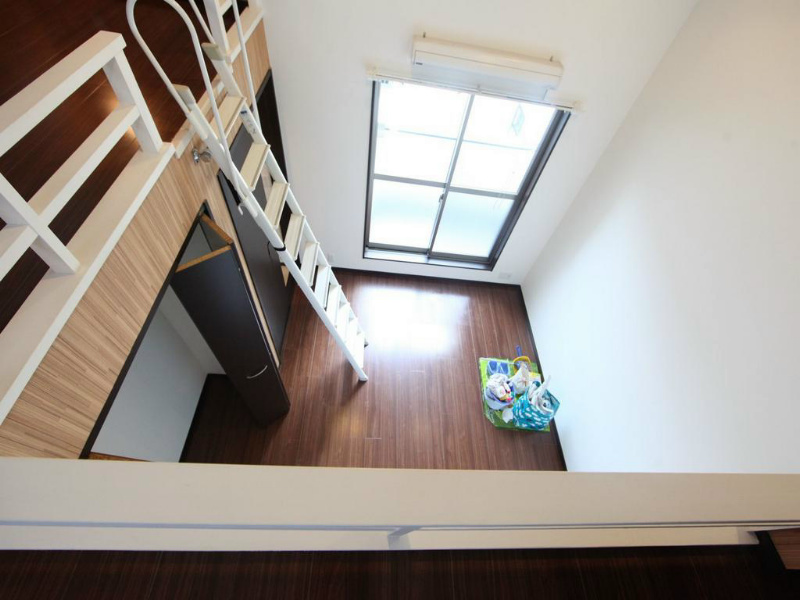 バルコニー　洋室8.9帖　ロフト6.4帖（収納でもお部屋でも使えます）