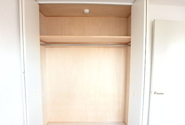収納　友泉巣鴨ビル