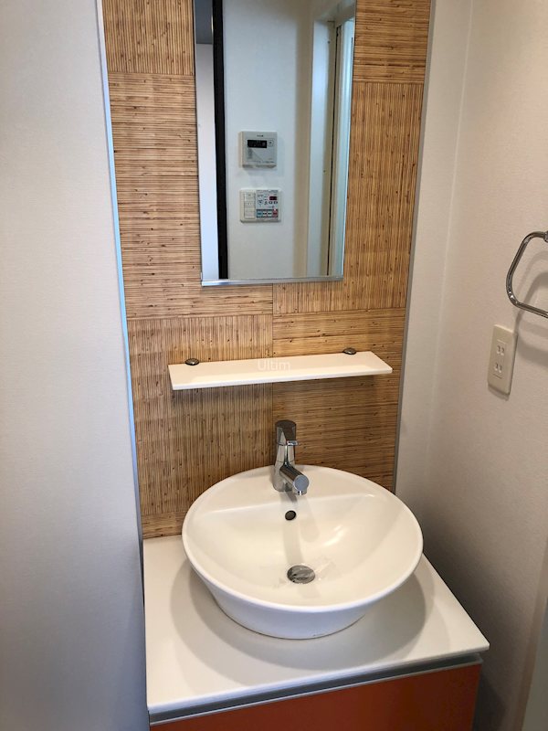 洗面設備　※別のお部屋のお写真です。御参考までに。