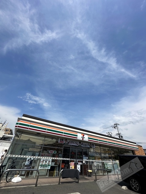 コンビニ　セブンイレブン岸和田土生町8丁目店（コンビニ）まで115m