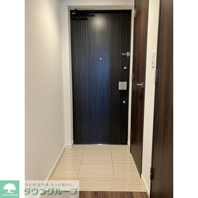 玄関　お部屋探しは株式会社　タウンハウジング　までお気軽にお問合…