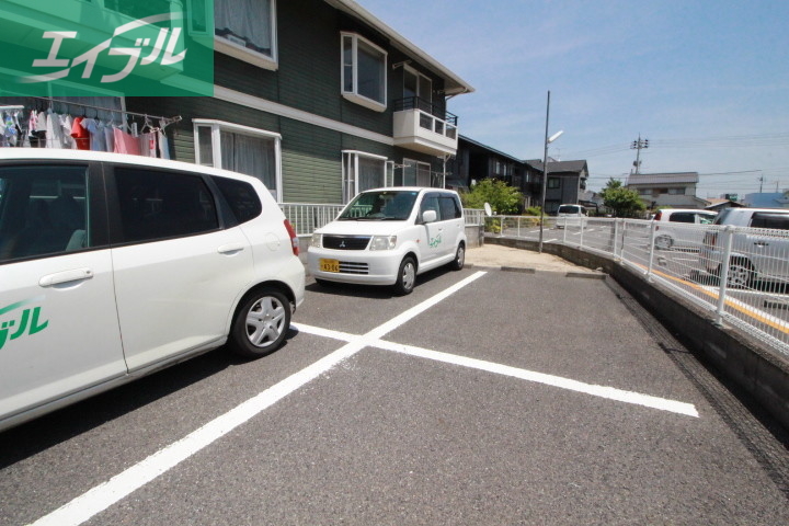 駐車場　駐車場