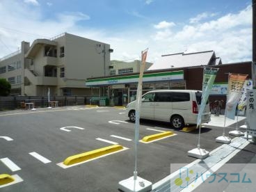 コンビニ　ファミリーマート茨木大池一丁目店（コンビニ）まで147m