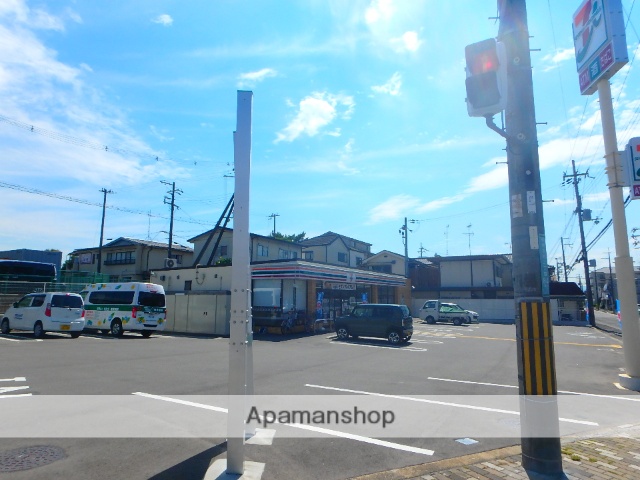 コンビニ　セブンイレブン（コンビニ）まで1237m