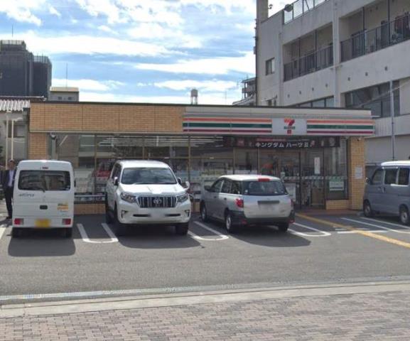 コンビニ　セブンイレブン（コンビニ）まで488m