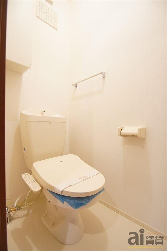 トイレ　※同仕様写真です