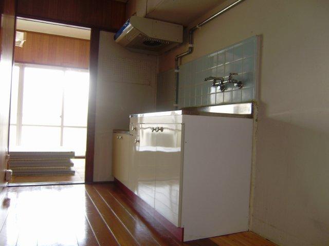 キッチン　※別部屋の写真です　現状優先になります