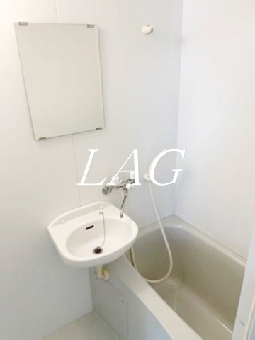 バス・シャワールーム　お風呂です。