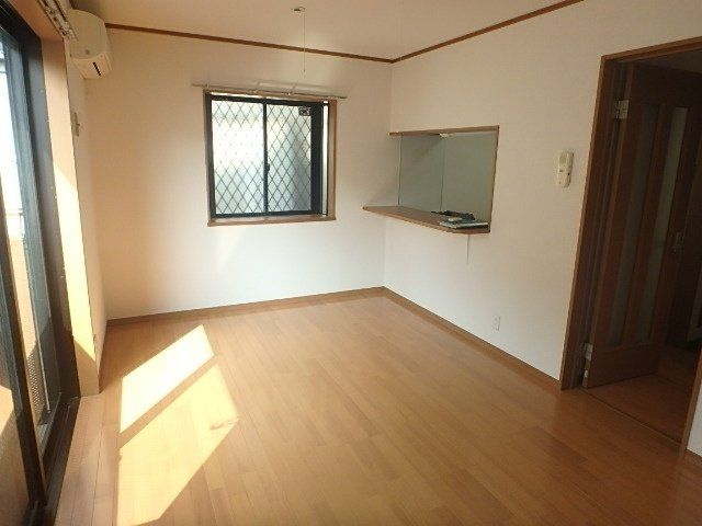 居室・リビング　居室
