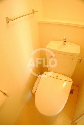 トイレ　ジュネーゼ京町堀パークサイド　シャワートイレ