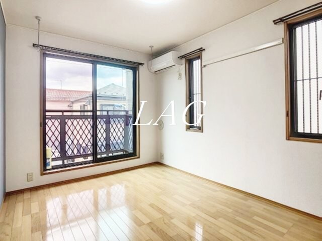 居室・リビング　洋室のお部屋です。