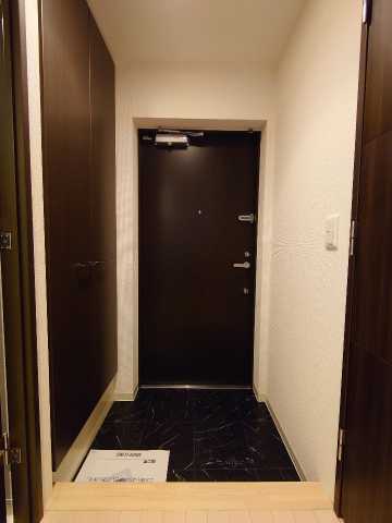 玄関　別部屋の参考写真となります