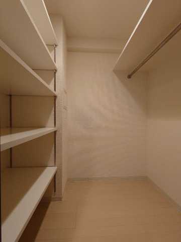 収納　別部屋の参考写真となります