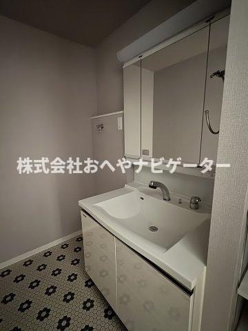 洗面設備　別間取り　イメージ写真