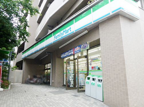 コンビニ　ファミリーマート小浦西五反田四丁目店（コンビニ）まで116m