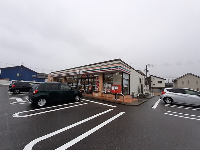 コンビニ　セブンイレブン新潟内野町店（コンビニ）まで213m