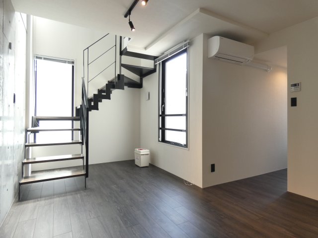 居室・リビング　※別部屋参考写真