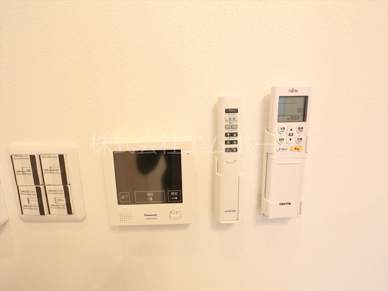 セキュリティ　ＴＶモニター付インターホン　同型写真