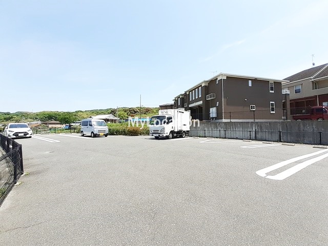 駐車場　☆敷地内に駐車場があります☆