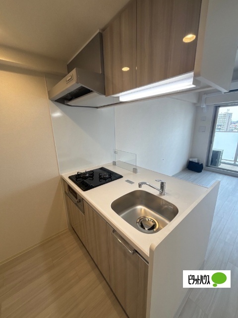 キッチン　同物件別部屋