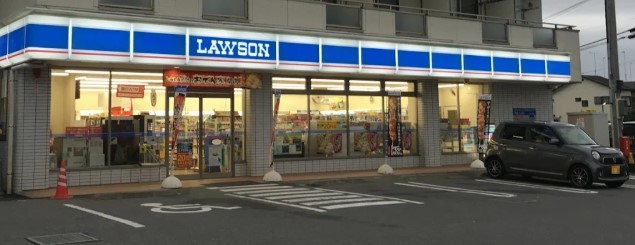 コンビニ　ローソン 鴻巣吹上本町二丁目店（コンビニ）まで642m