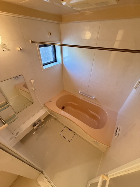 バス・シャワールーム　別部屋参考写真です