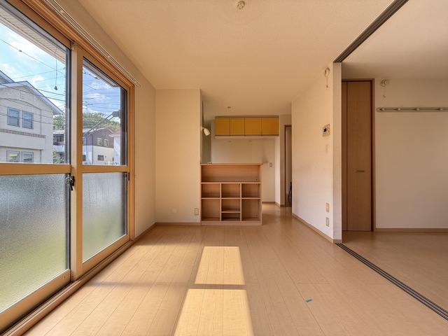 居室・リビング　別部屋参考写真です