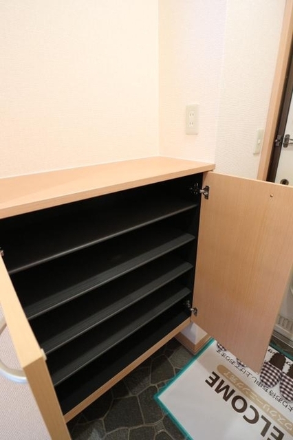 玄関　シューズボックス
