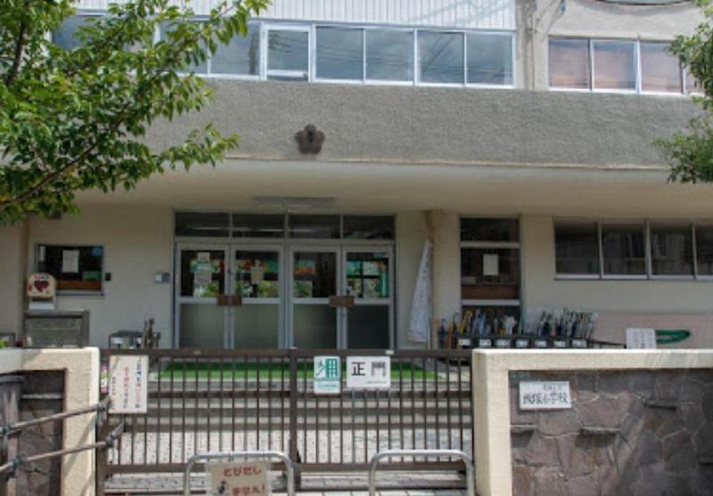小学校　葛飾区立飯塚小学校（小学校）まで160m