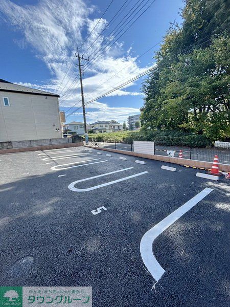 駐車場　駐車場
