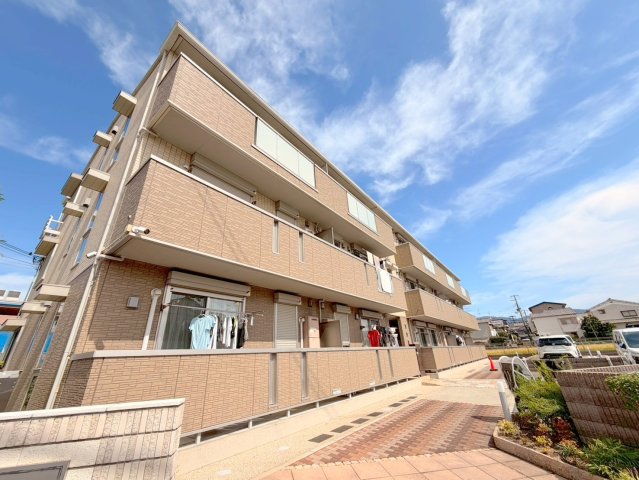 建物外観　綺麗な外観の素敵なお部屋があなたを待っています。