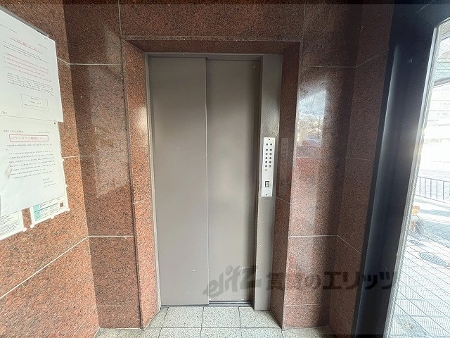 その他　エレベーター