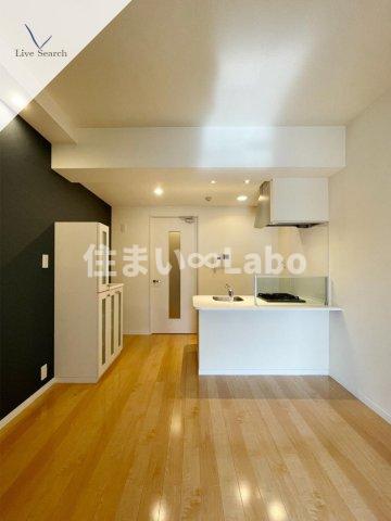 居室・リビング　同建物別部屋参考写真