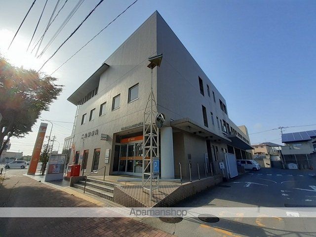 郵便局　二島郵便局（郵便局）まで800m