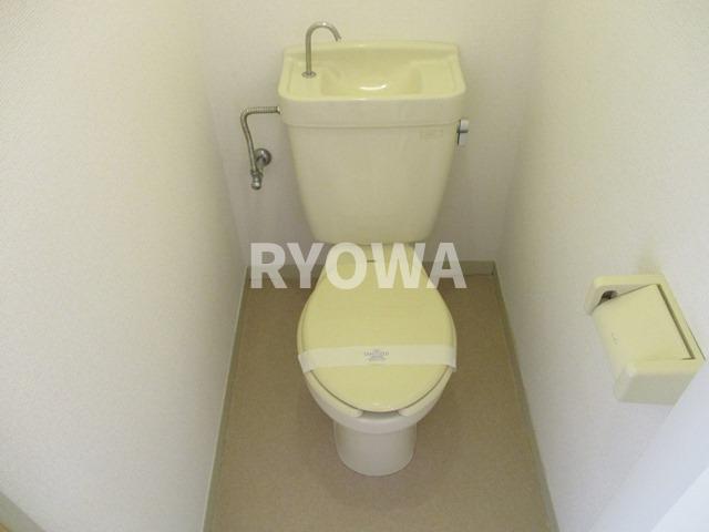 トイレ　掲載の写真は退去前の写真となります。