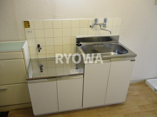 キッチン　掲載の写真は退去前の写真となります。