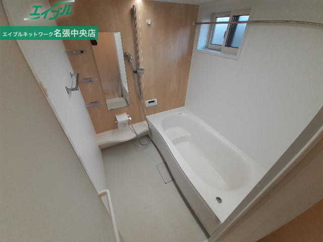 バス・シャワールーム　同型参考写真