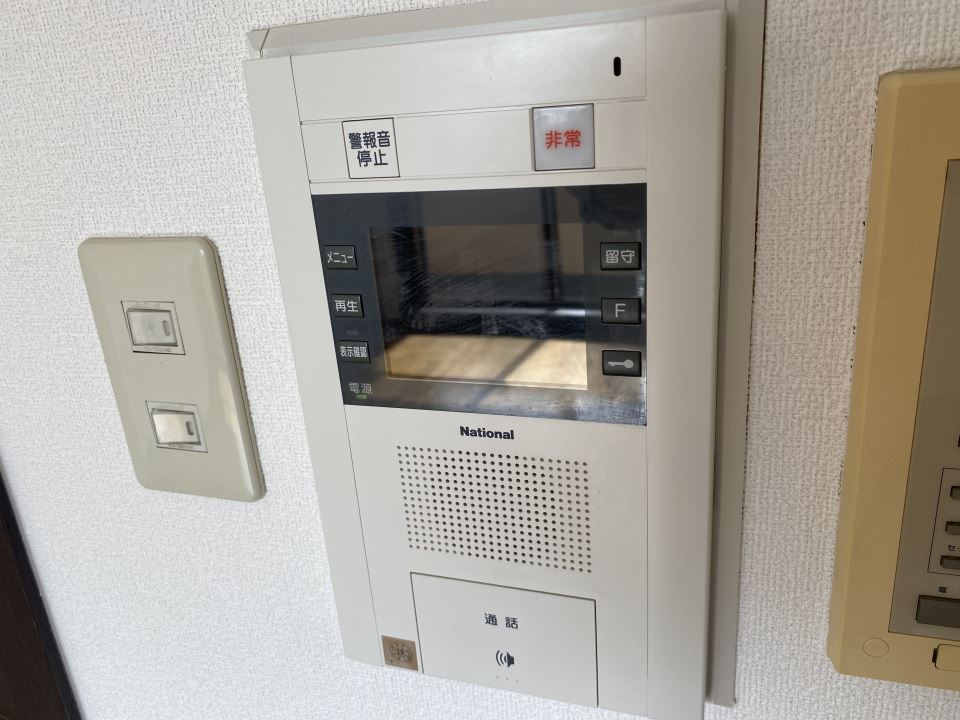その他設備　★扉で隠せる洗濯機置き場★