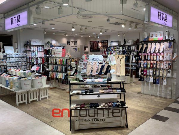 ショッピングセンター　靴下屋アトレ亀戸店（ショッピングセンター）まで450m