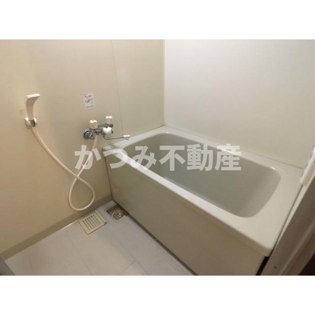 バス・シャワールーム　※他号室参考写真