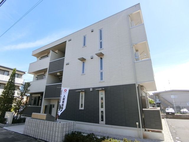 建物外観　☆防犯配慮型住宅でオシャレな外観☆