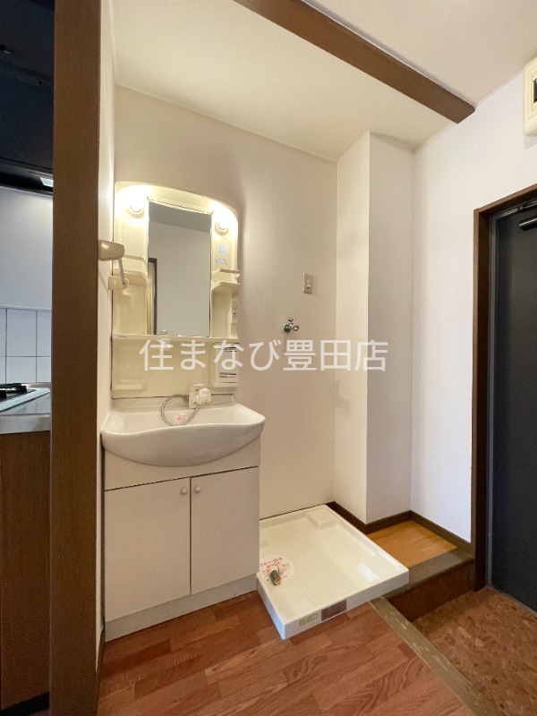 洗面設備　同型タイプ