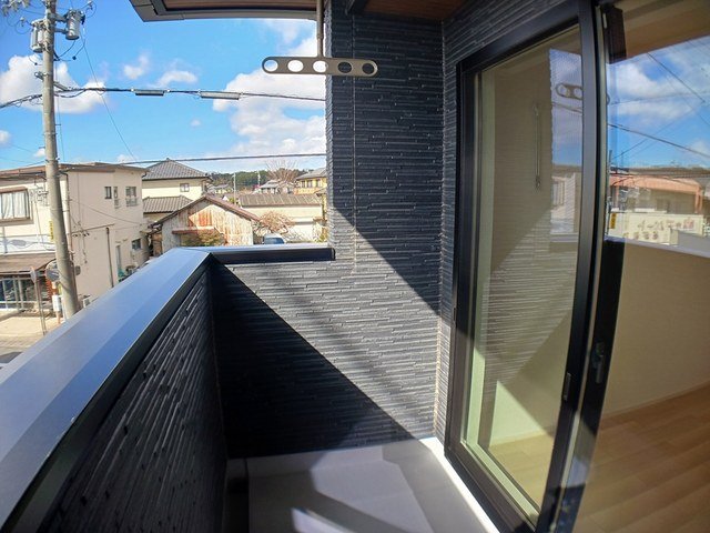 バルコニー　落ち着いた時間を過ごせるバルコニーです