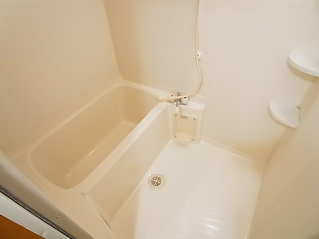 バス・シャワールーム　別部屋参考写真
