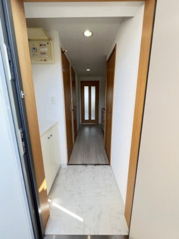 玄関　明るい玄関です