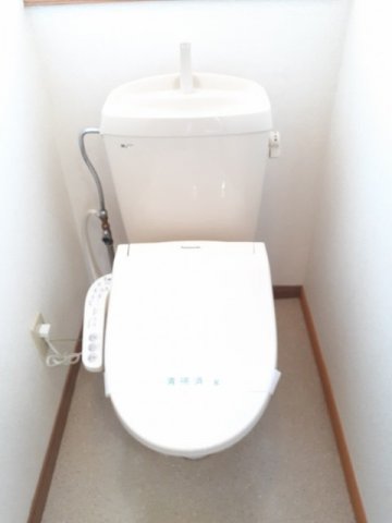 トイレ　コンパクトで使いやすいトイレです