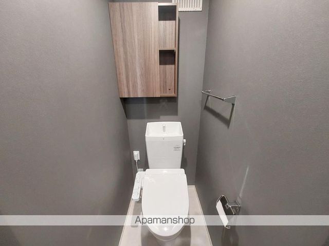 仙台市地下鉄南北線 泉中央駅 徒歩8分 3階建 築1年のトイレ写真